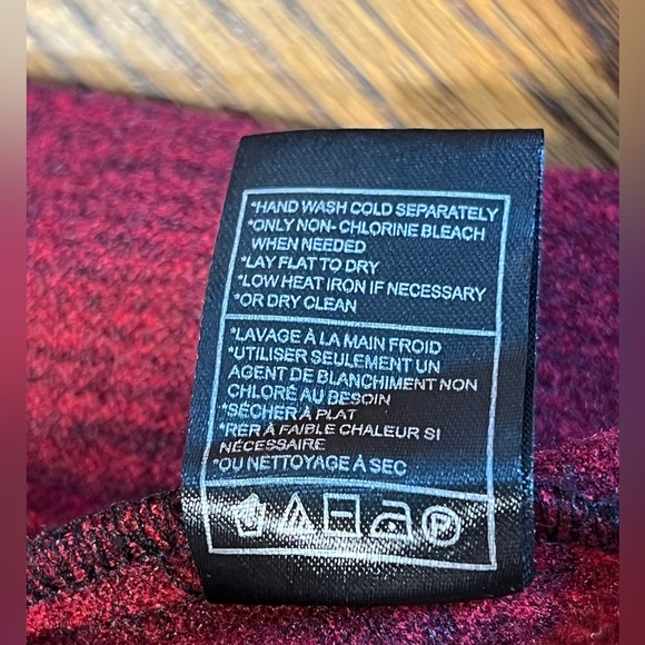 Steve Madden Sophia buffalo plaid red and black button up flannel - Picture 10 of 11